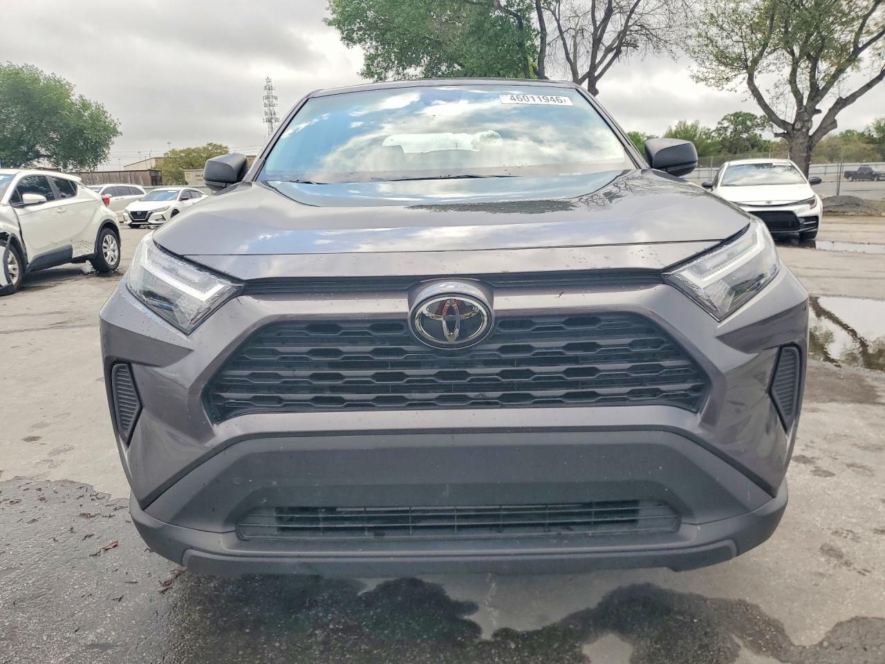 2024 Toyota Rav4 Le - Image 5