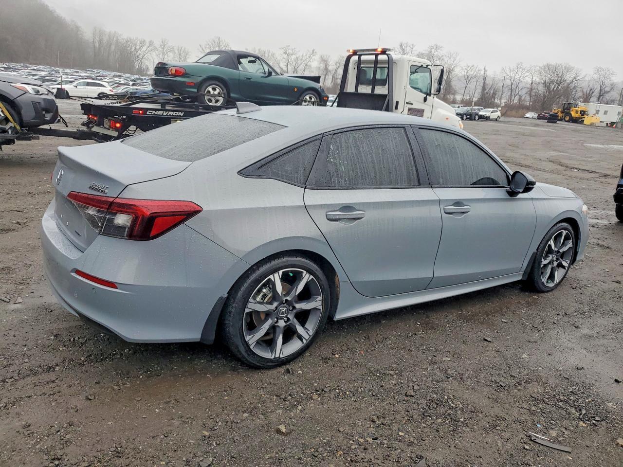 2025 Honda Civic Sport Touring - Фото 3