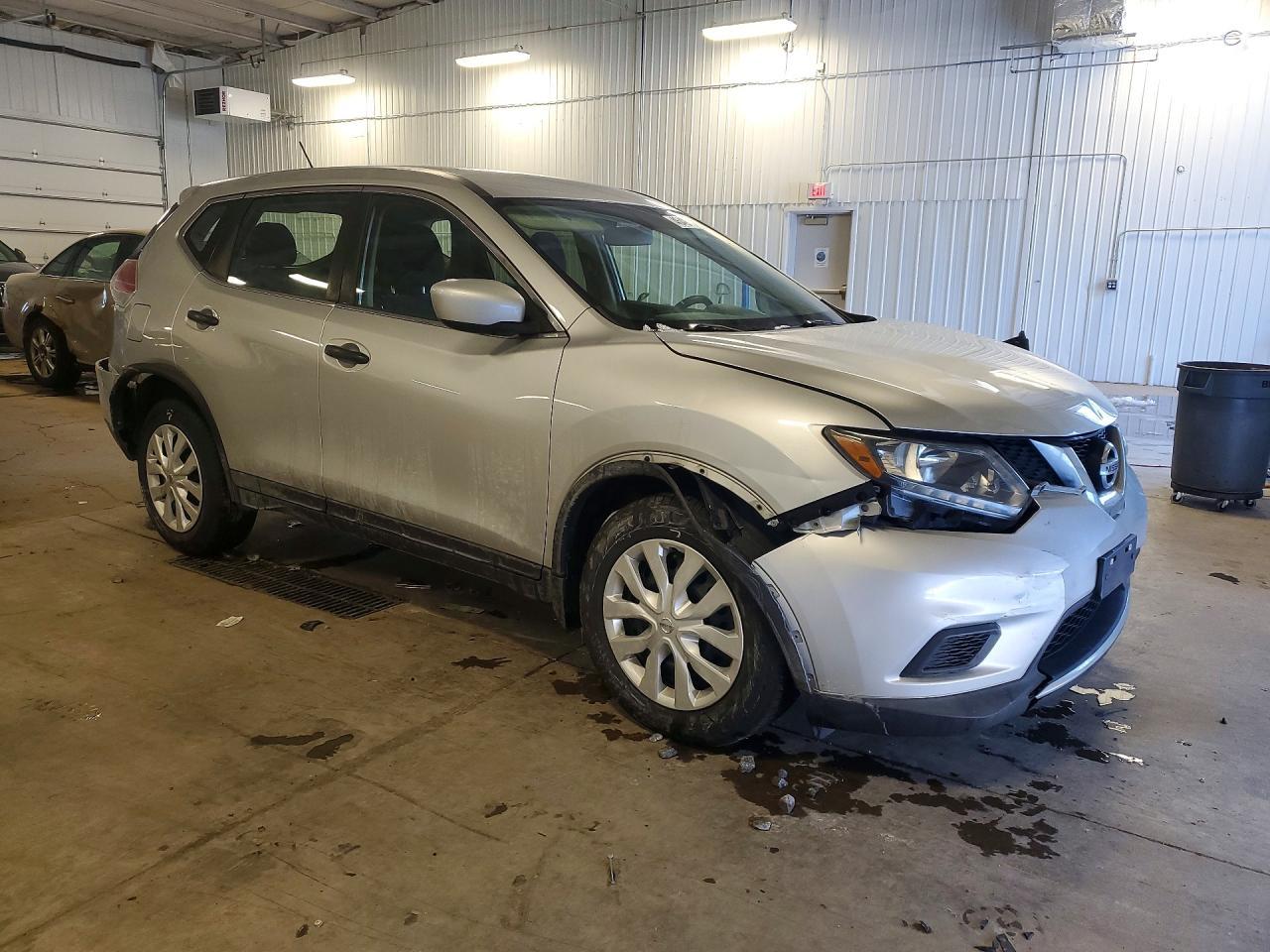 2016 Nissan Rogue S - Image 4