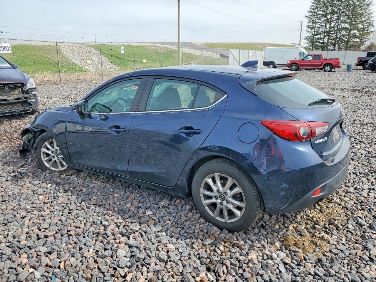 2015 Mazda 3 Touring - Фото 2