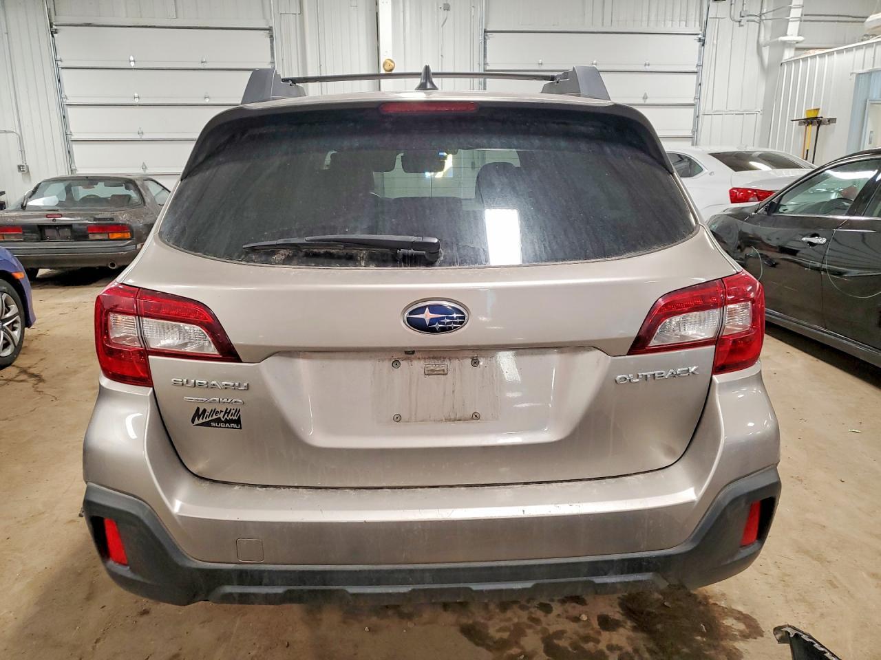 2019 Subaru Outback 2.5I Premium - Image 6