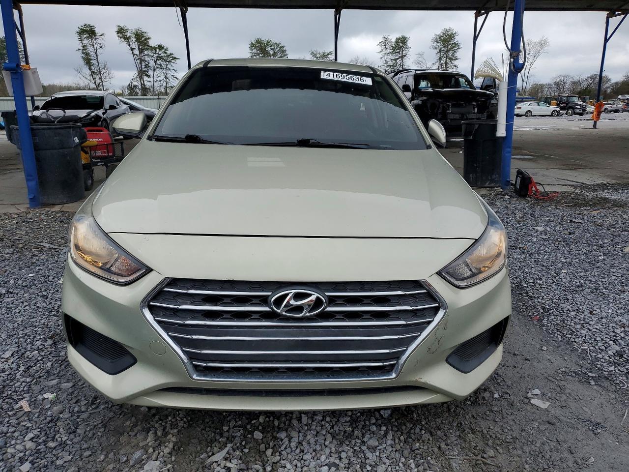 2019 Hyundai Accent Se - Фото 5
