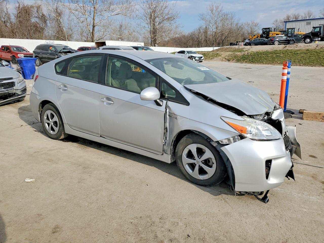 2015 Toyota Prius Two - Image 4