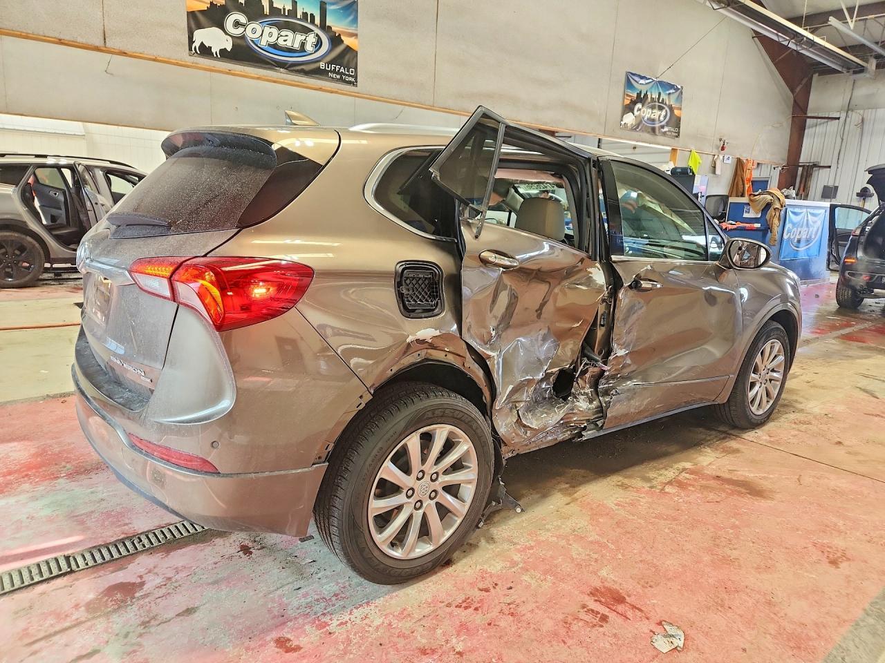 2019 Buick Envision Essence - Фото 3