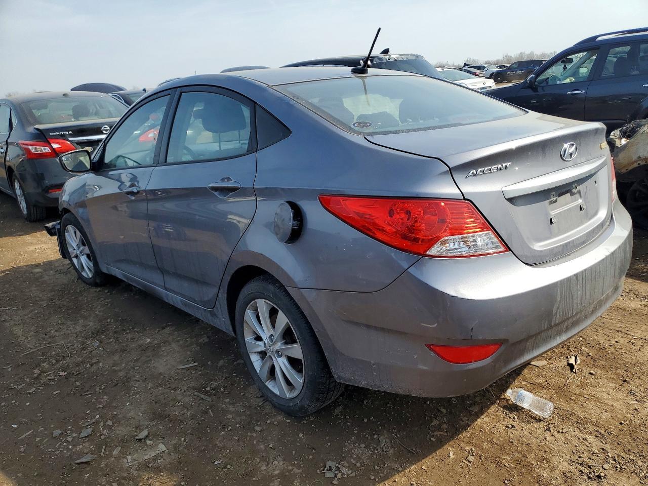 2014 Hyundai Accent Gls - Image 2