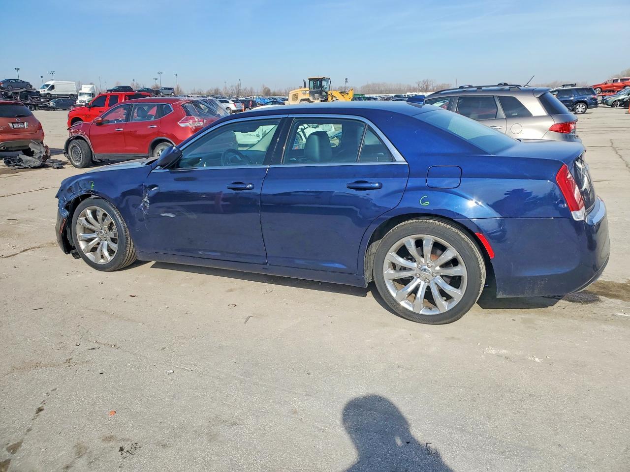 2017 Chrysler 300 Limited - Фото 2