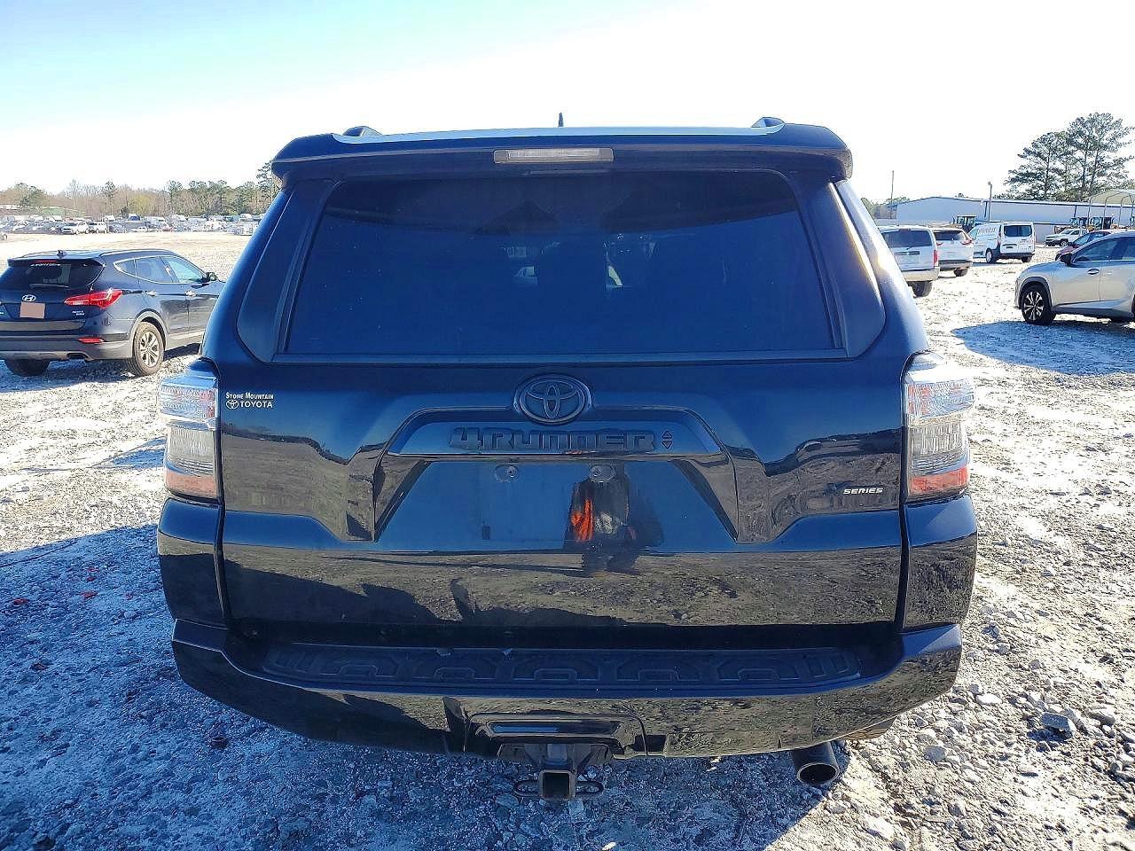 2022 Toyota 4Runner Sr5 - Image 6