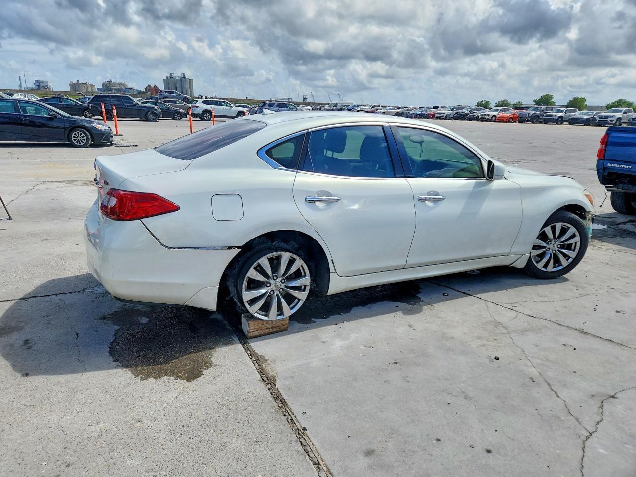2012 Infiniti M37 Base - Фото 3