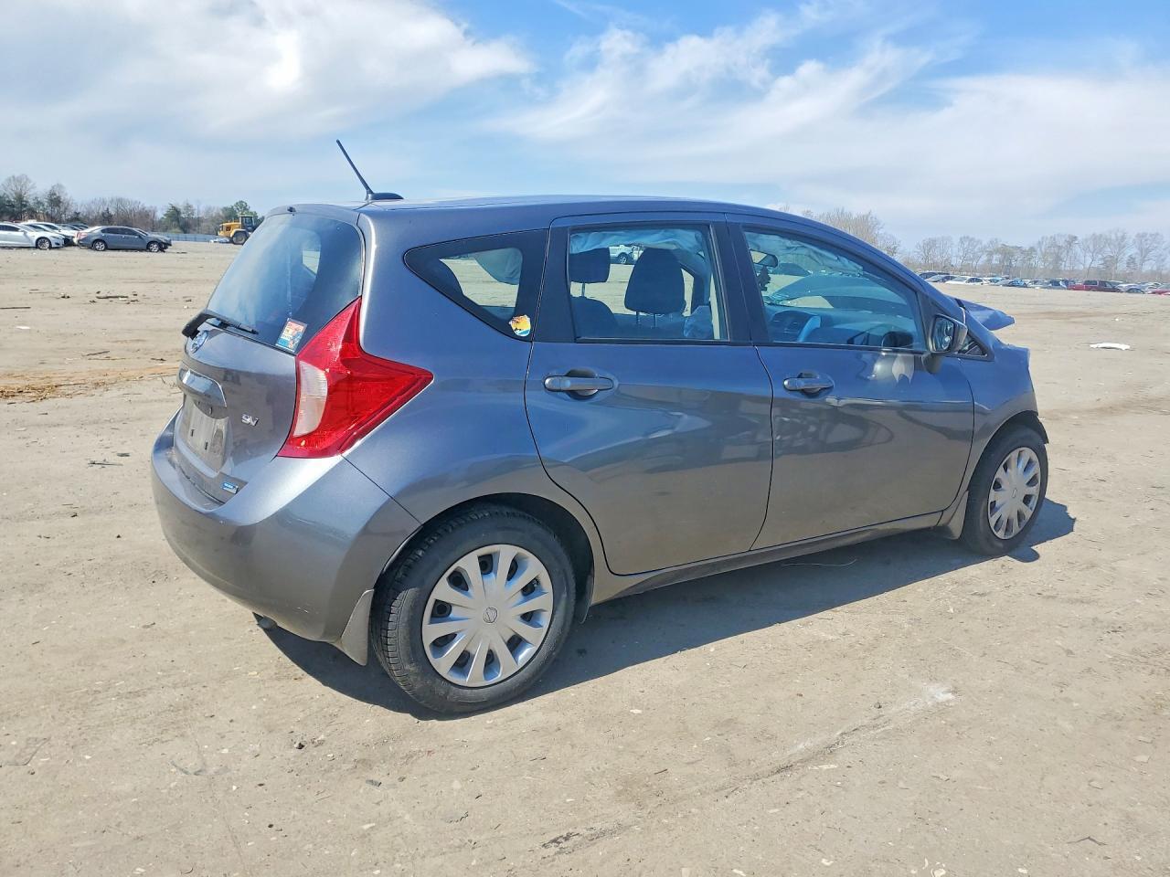 2016 Nissan Versa Note Sv - Фото 3