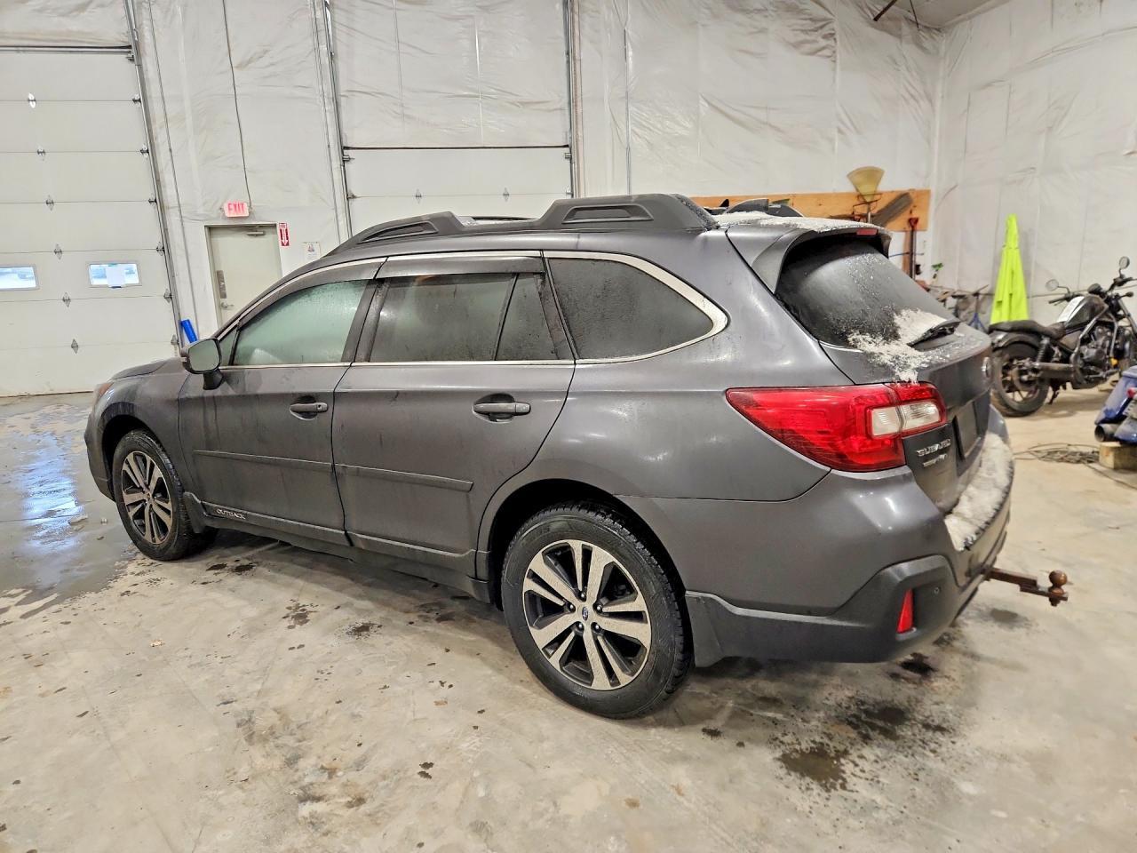 2018 Subaru Outback 2.5I Limited - Фото 2