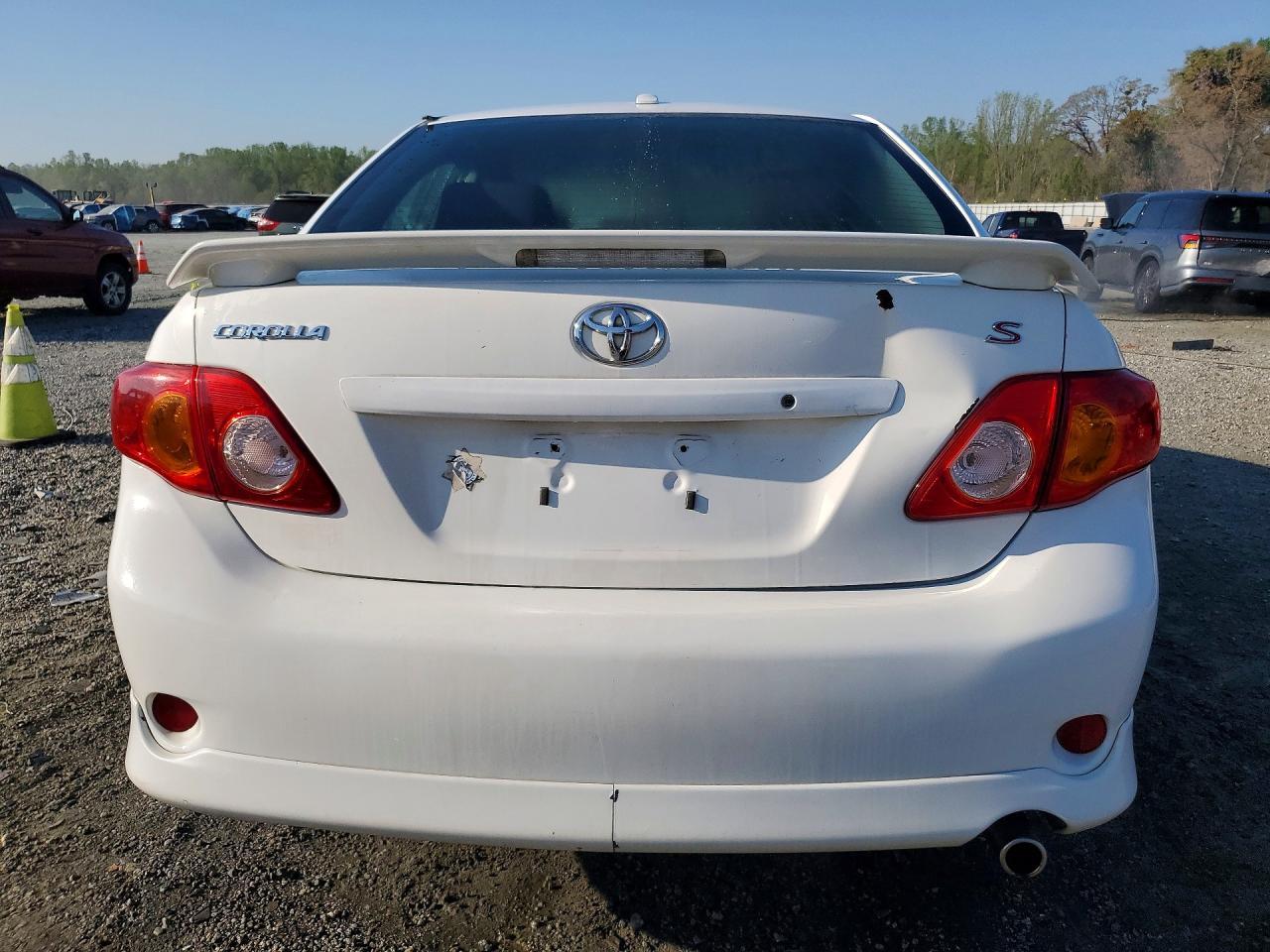 2009 Toyota Corolla S - Image 6