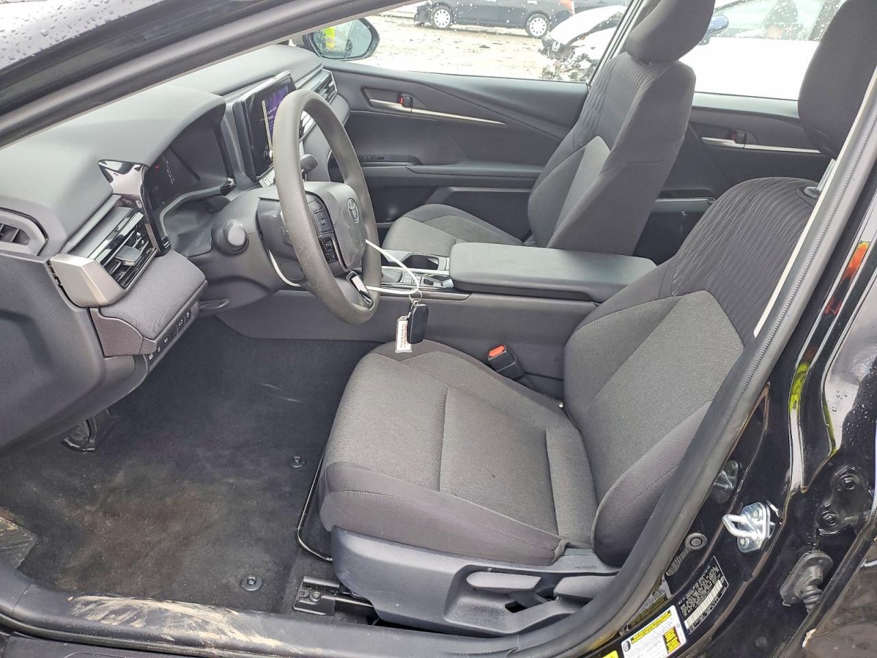 2025 Toyota Camry Le - Фото 7