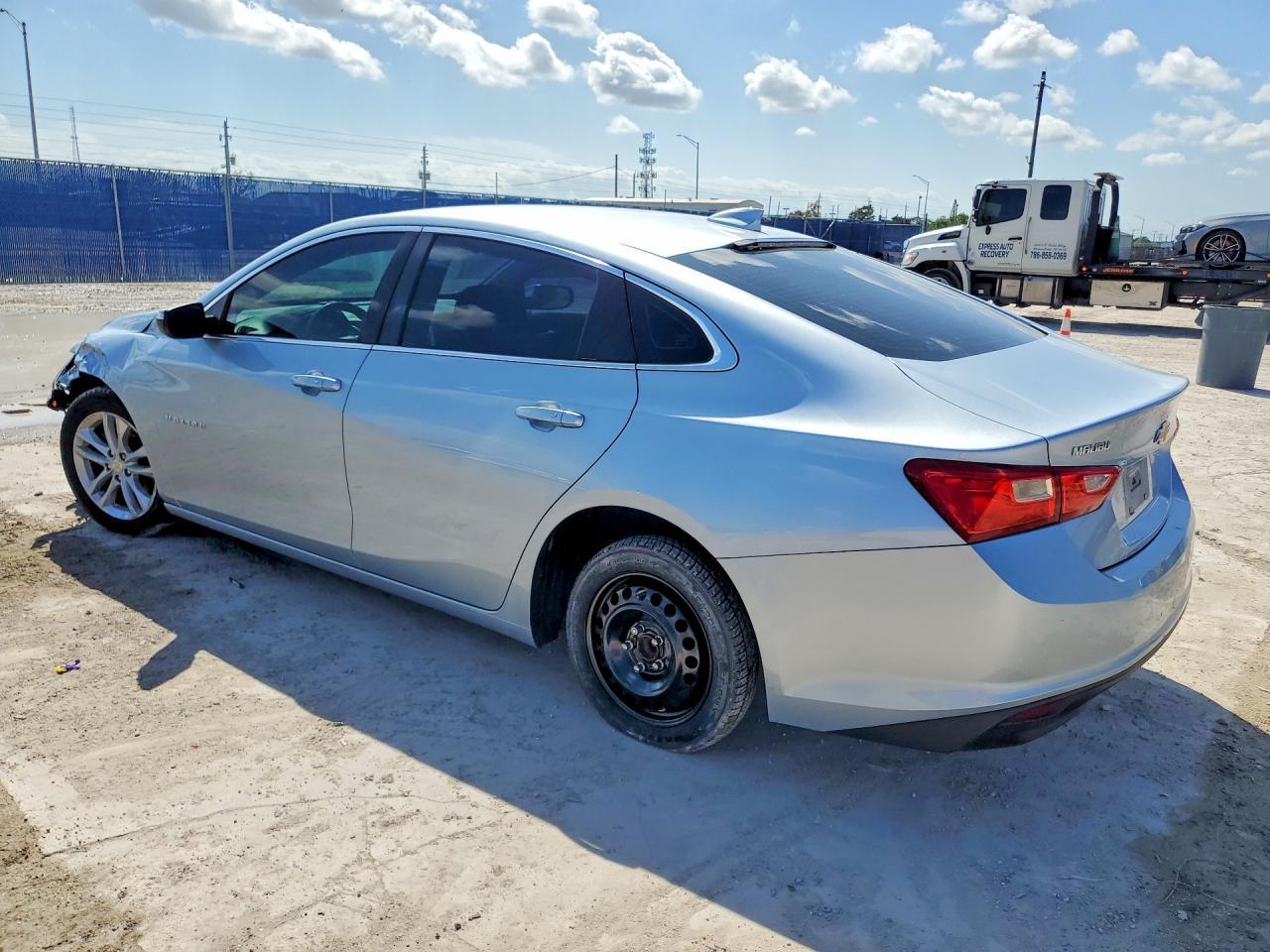 2018 Chevrolet Malibu Lt - Фото 2