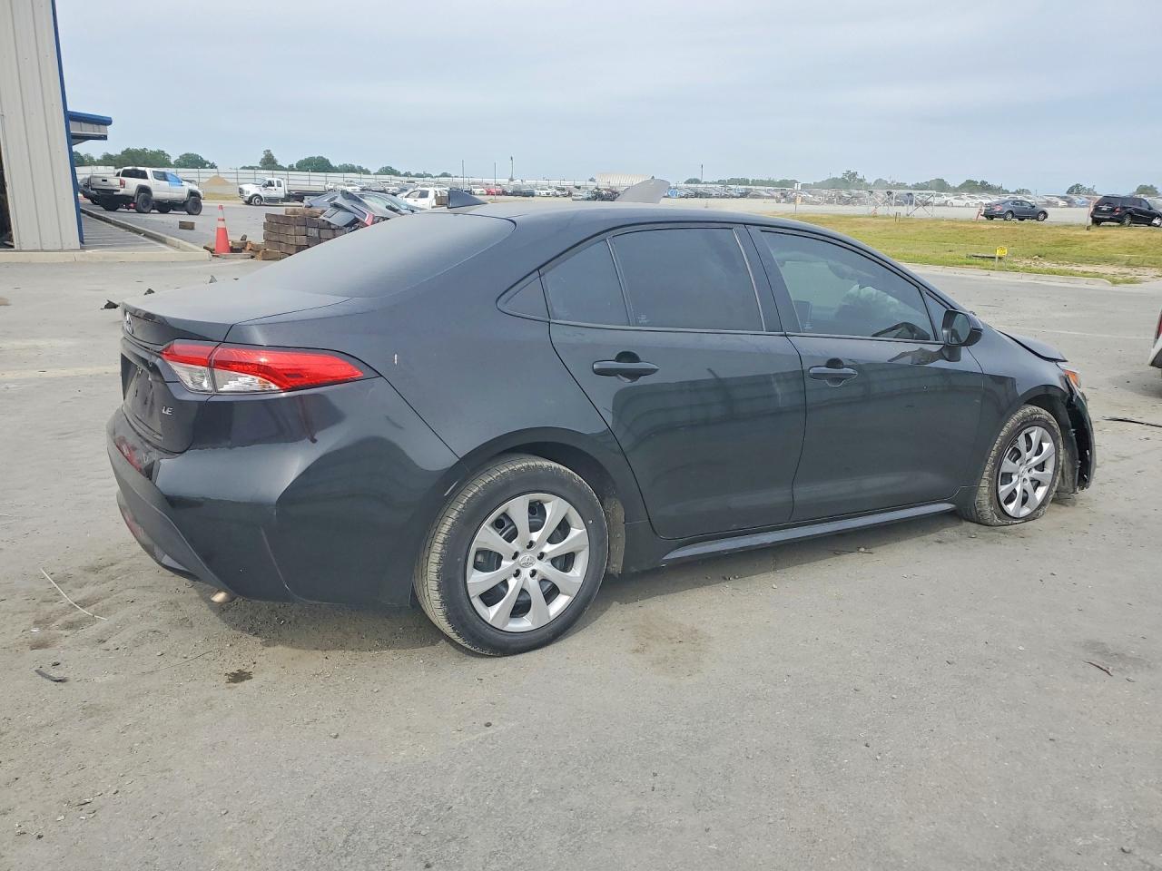 2020 Toyota Corolla Le - Фото 3