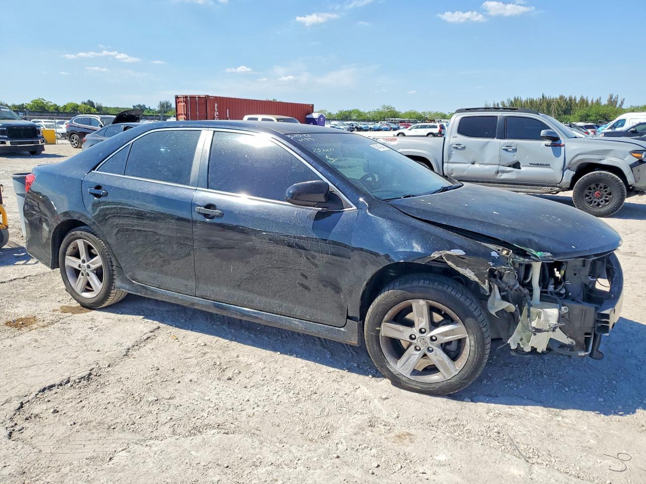2013 Toyota Camry Se - Фото 4