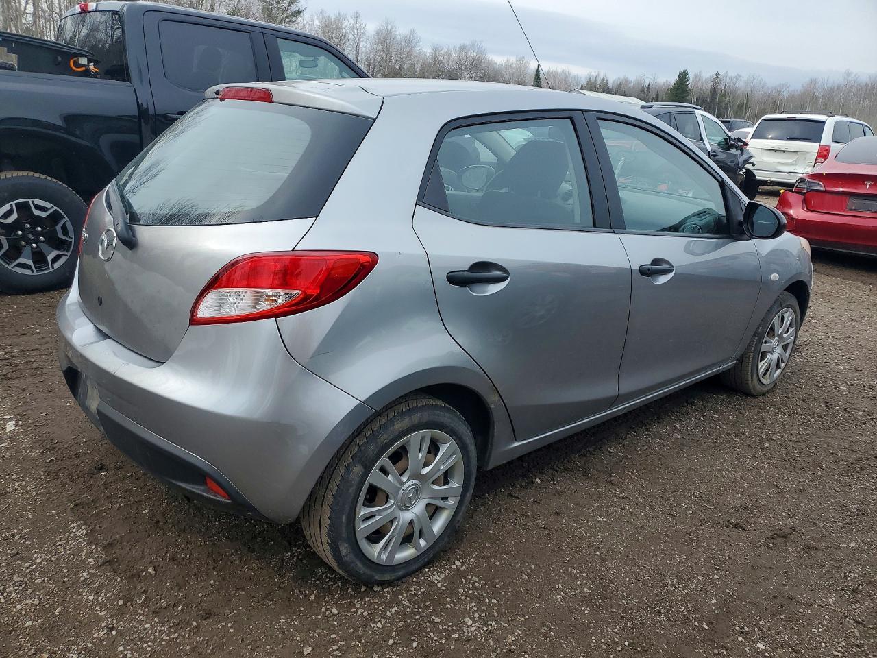 2014 Mazda Mazda2 Sport - Фото 3