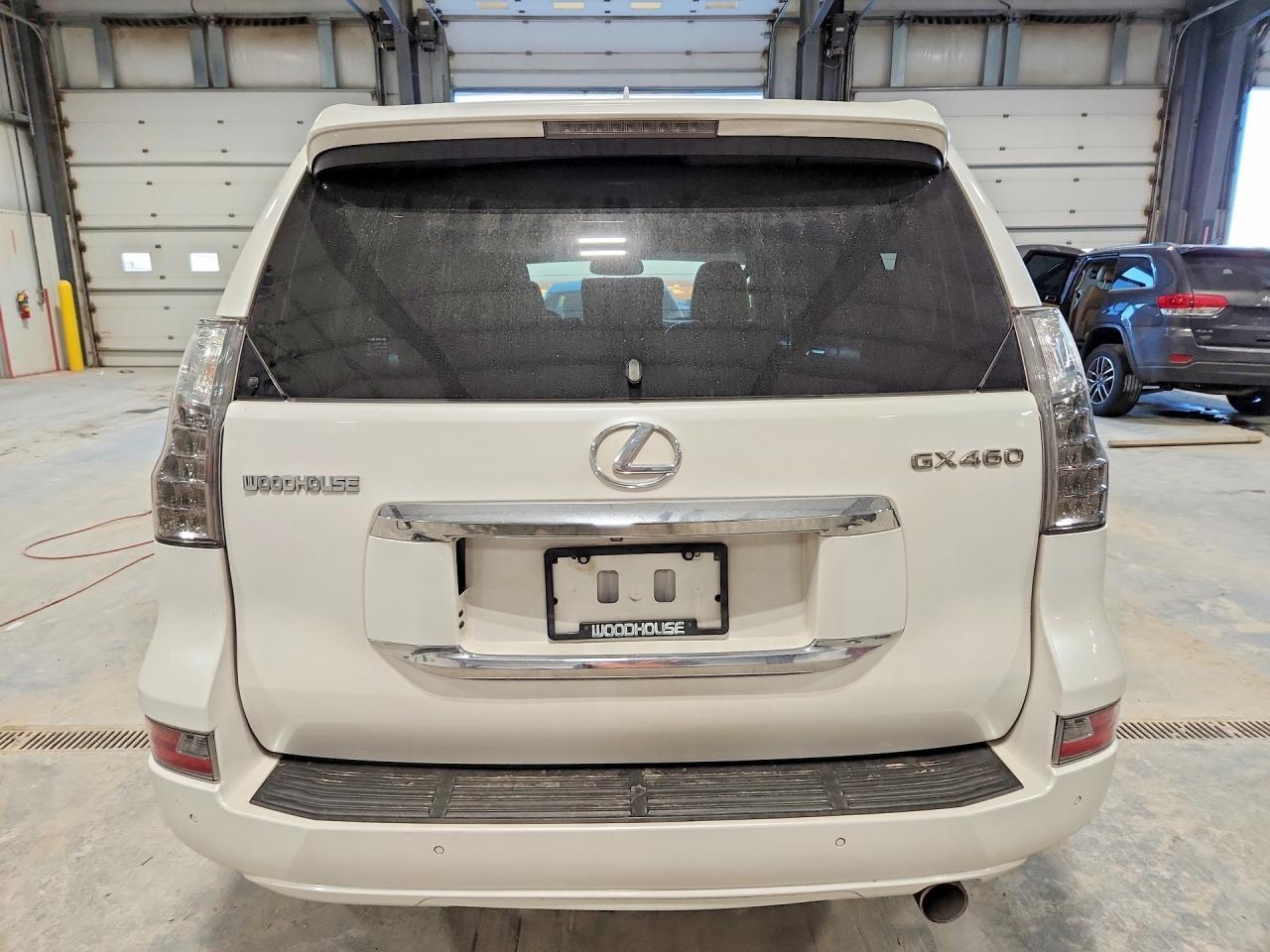2016 Lexus Gx 460 Base - Image 6