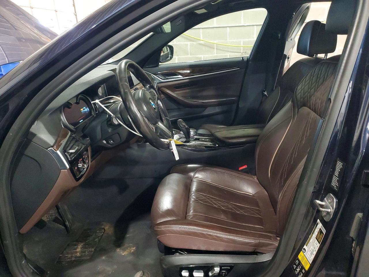 2018 BMW 530 Xi - Image 7