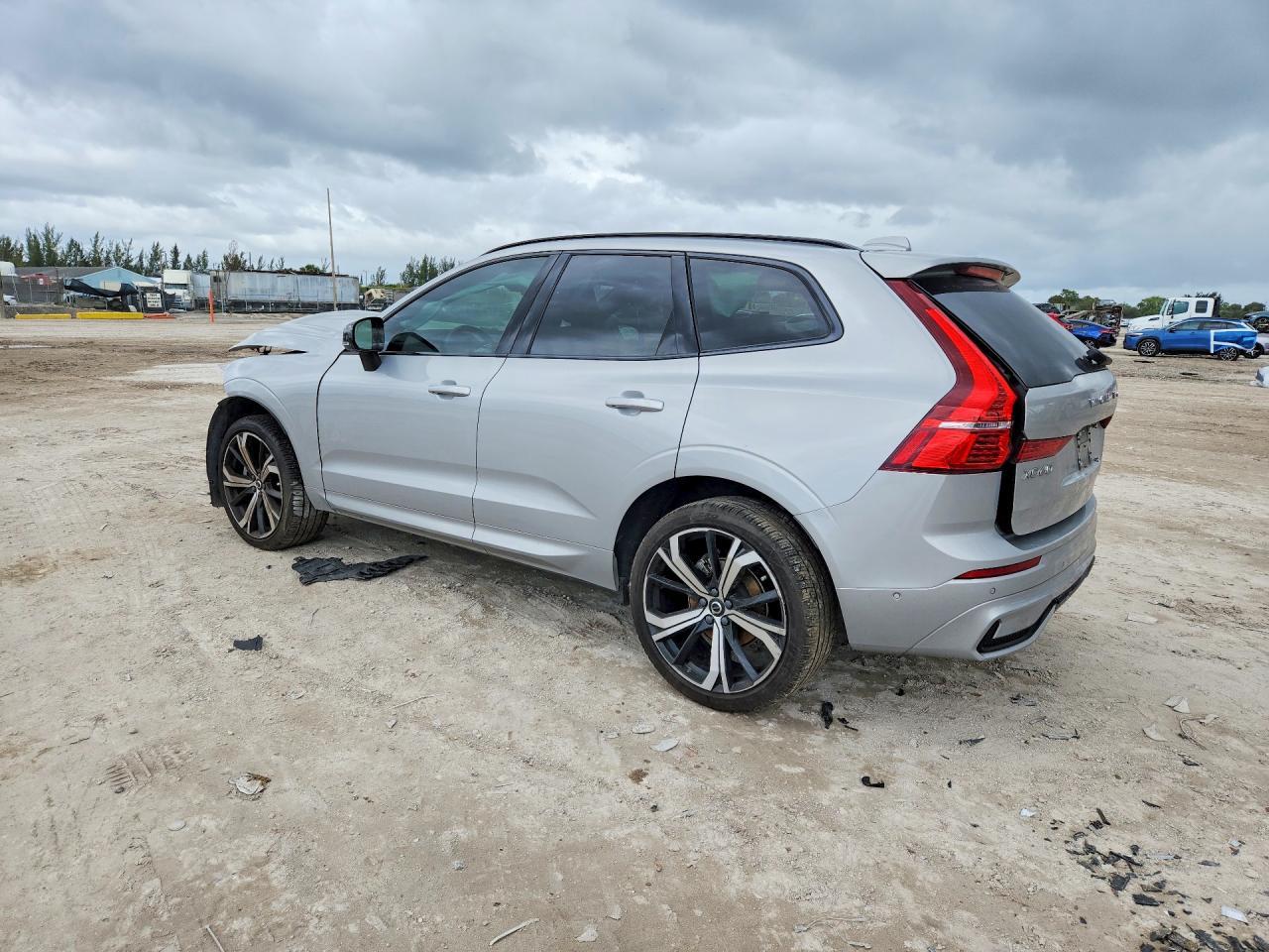 2023 Volvo Xc60 Ultimate - Фото 2
