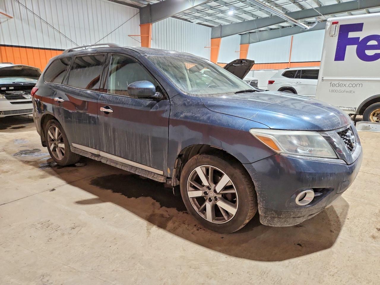 2014 Nissan Pathfinder S - Фото 4