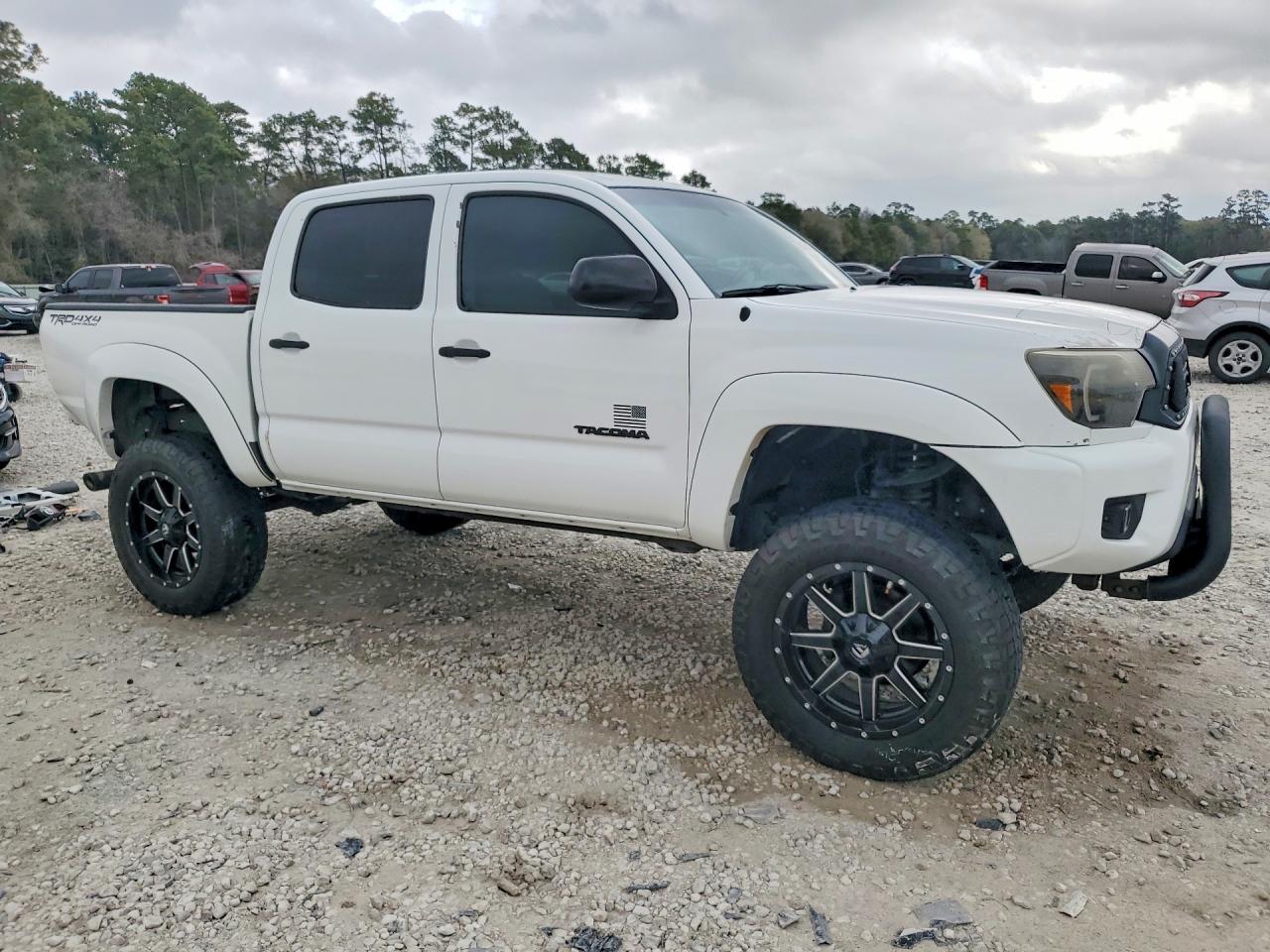 2015 Toyota Tacoma V6 - Фото 4