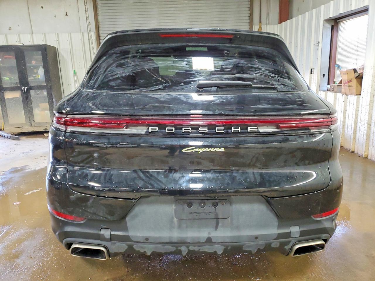 2025 Porsche Cayenne E-Hybrid - Image 6