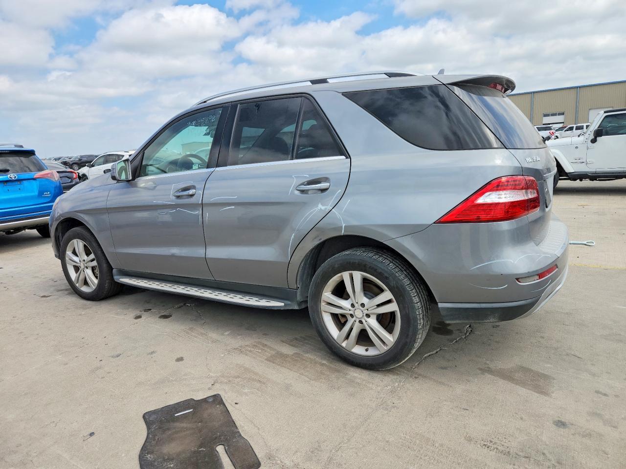 2015 Mercedes-Benz Ml 350 4Matic - Фото 2