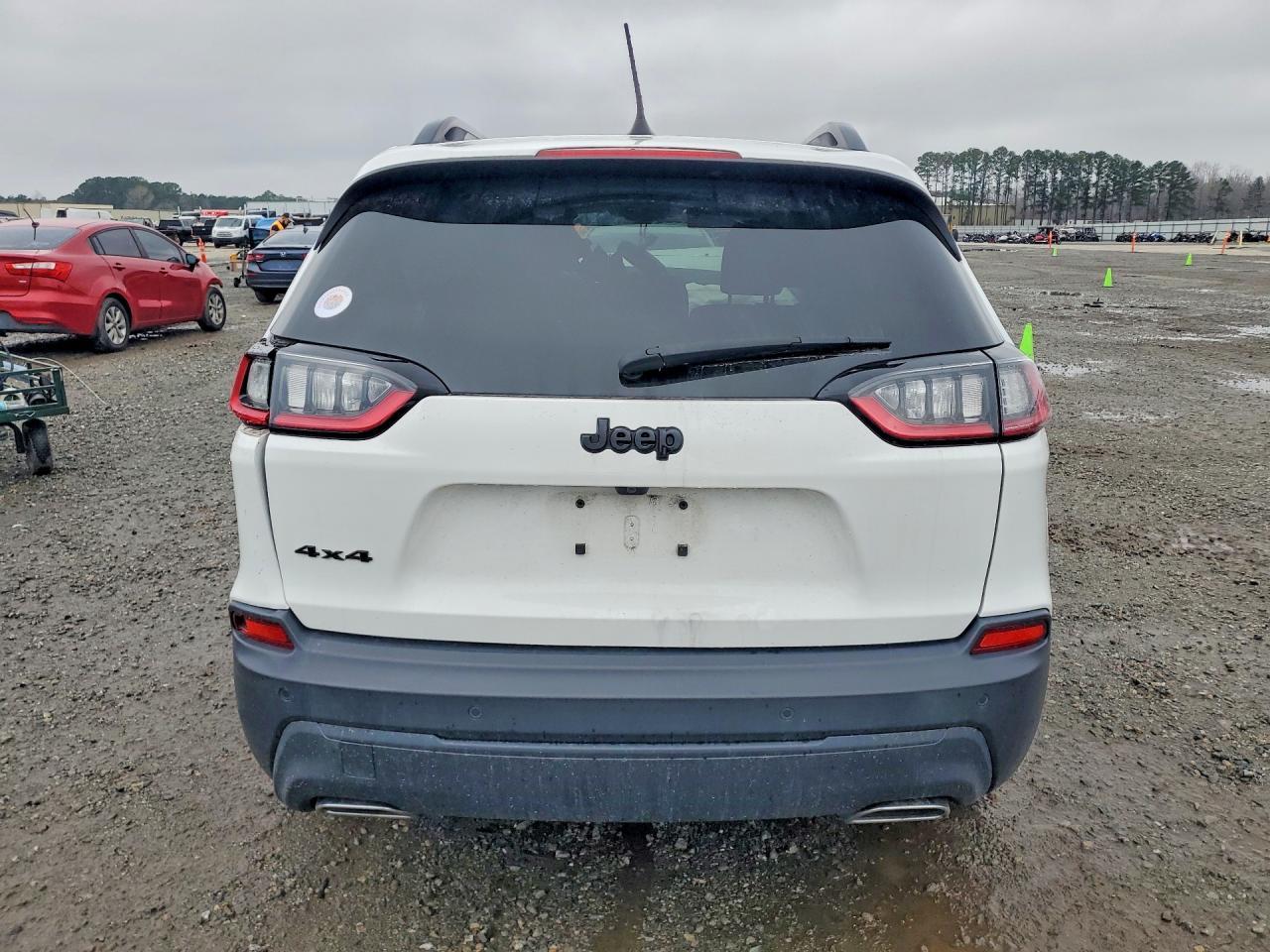 2019 Jeep Cherokee Latitude Plus - Image 6
