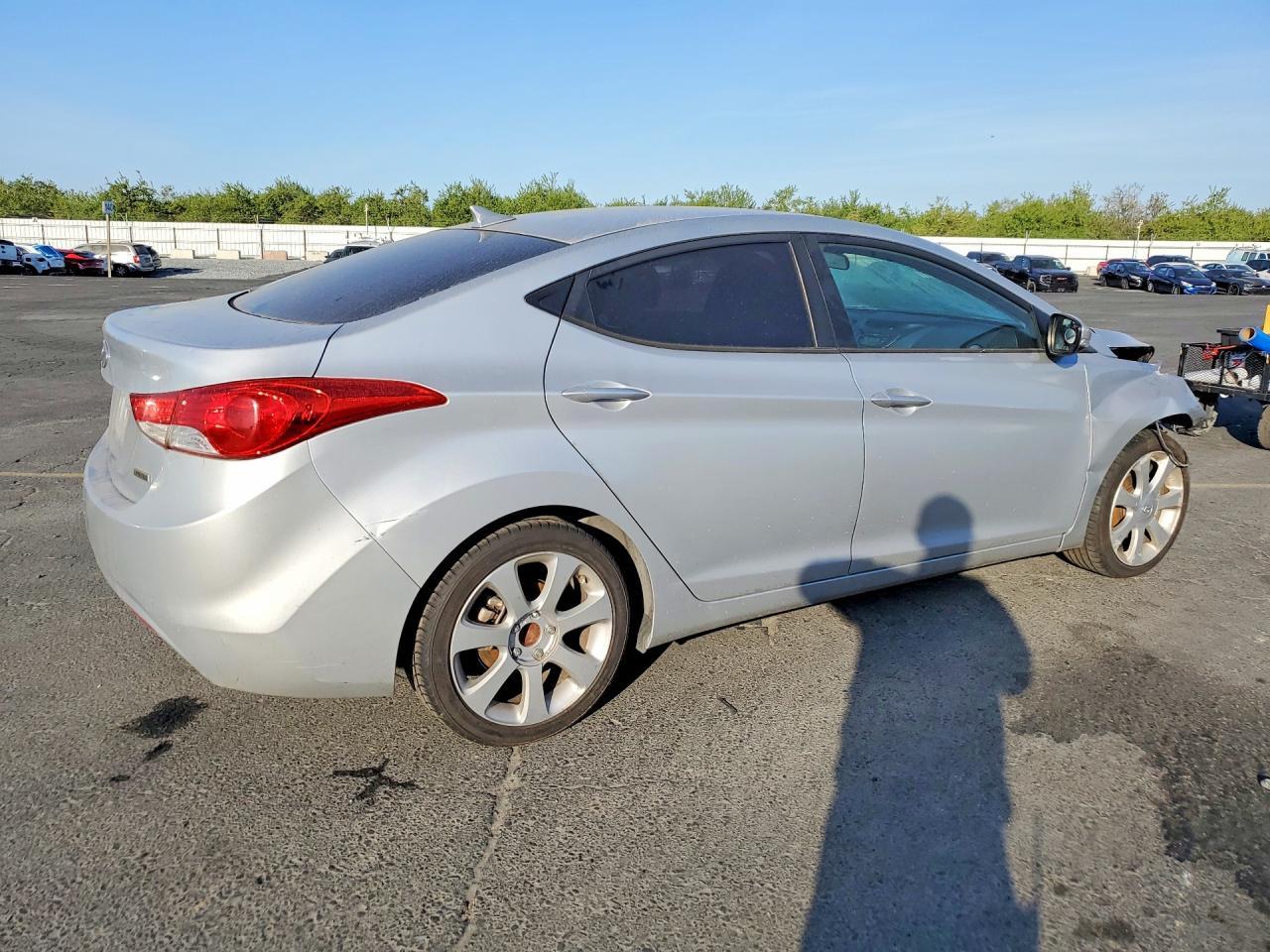 2013 Hyundai Elantra Limited - Фото 3