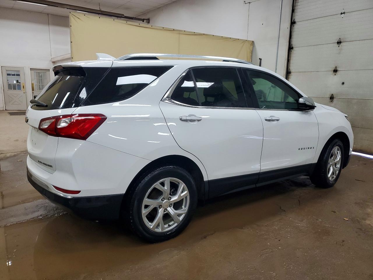 2020 Chevrolet Equinox Premier - Фото 3