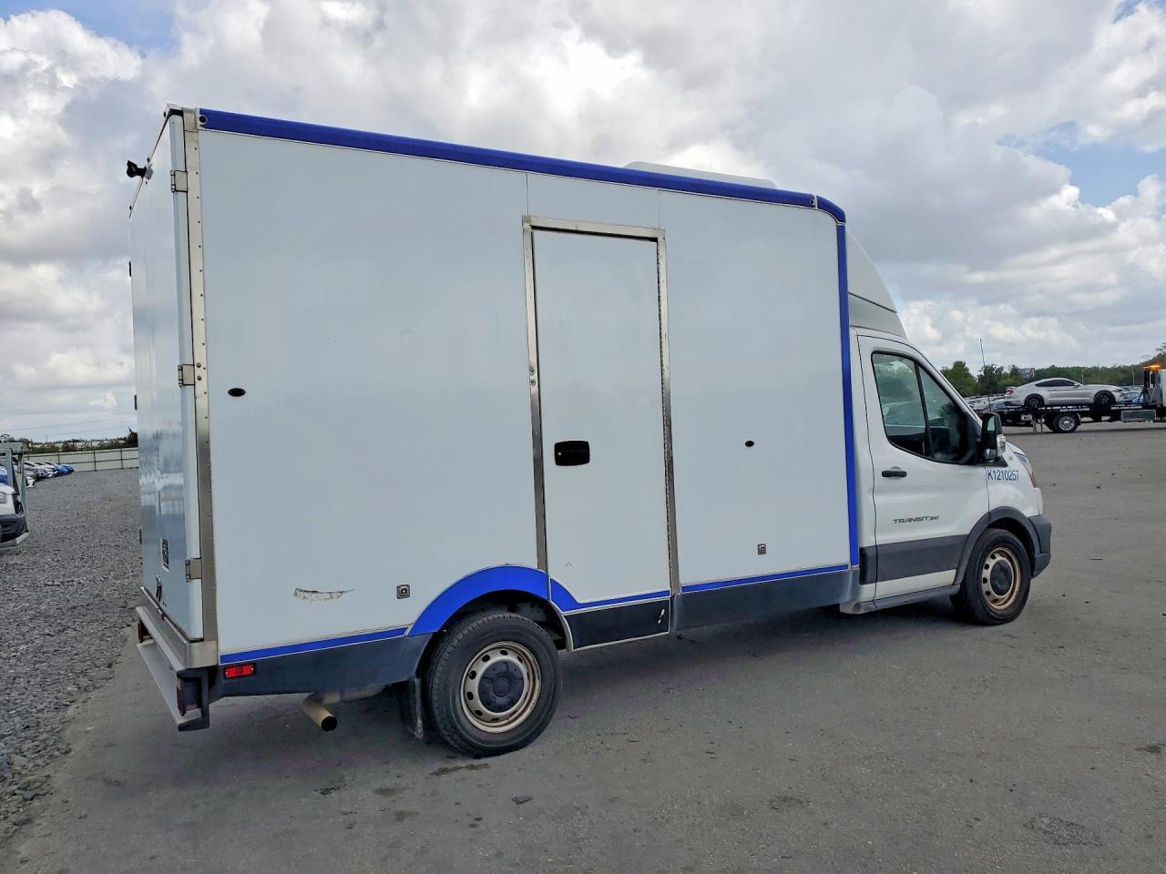 2021 Ford Transit Delivery Truck - Image 3