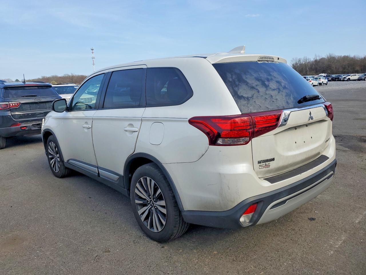 2019 Mitsubishi Outlander Es - Фото 2