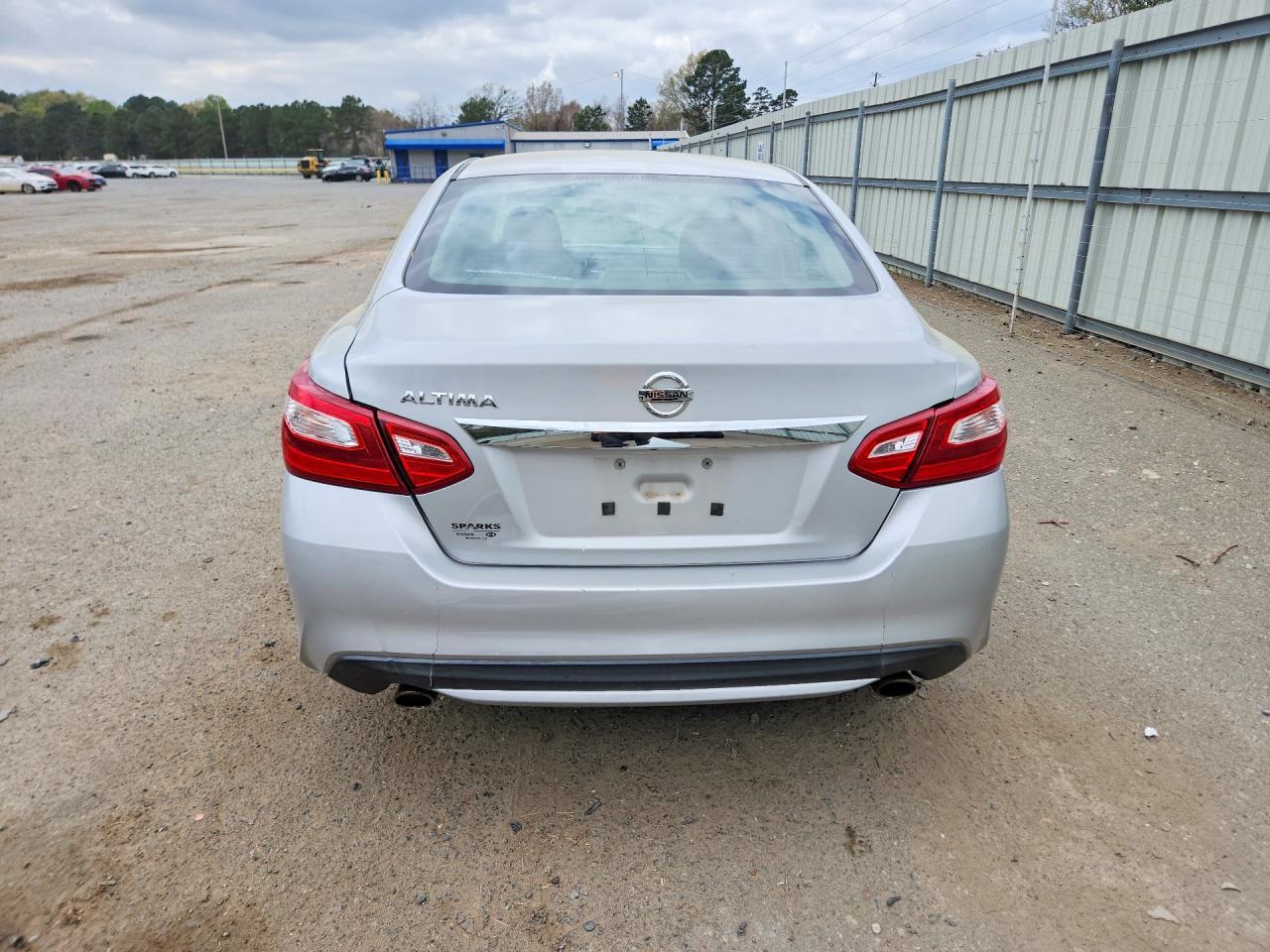 2017 Nissan Altima 2.5 S - Image 6