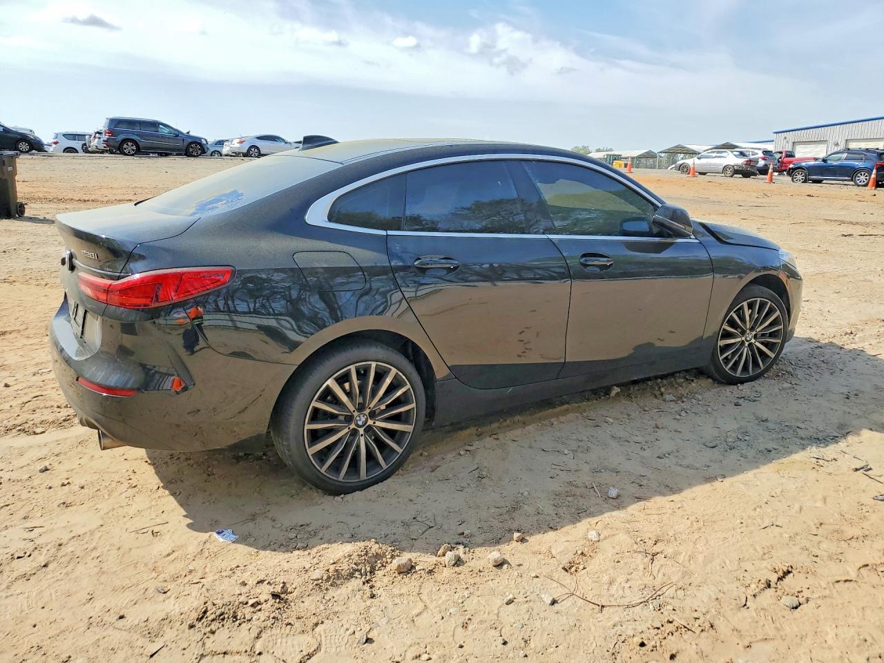 2021 BMW 228I - Фото 3