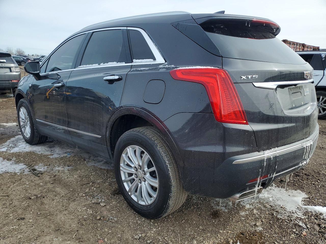 2017 Cadillac Xt5 - Фото 2