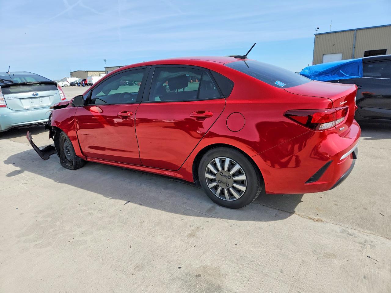 2023 Kia Rio S - Фото 2