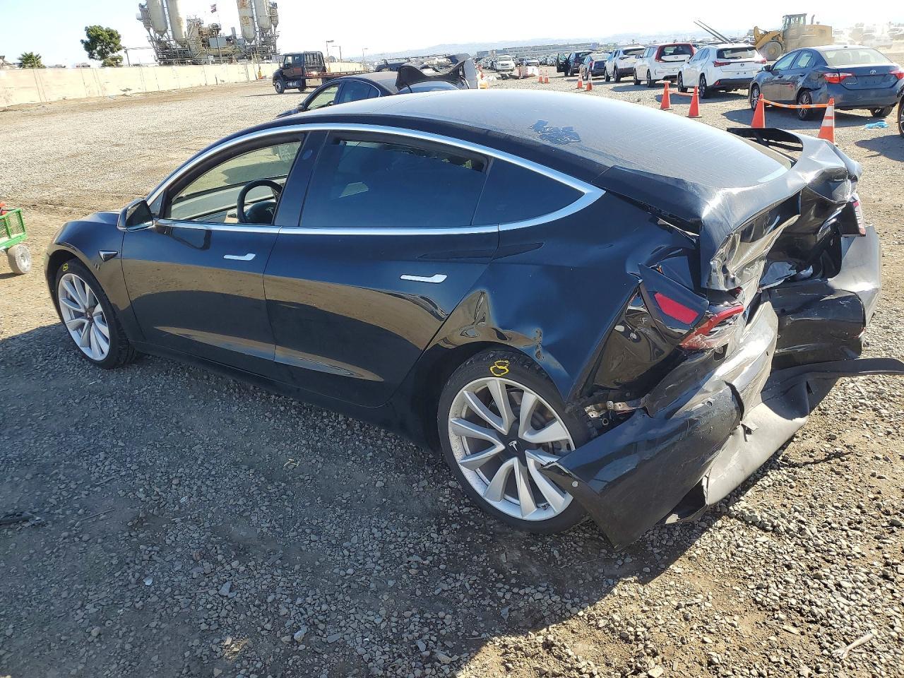 2019 Tesla Model 3 - Image 2
