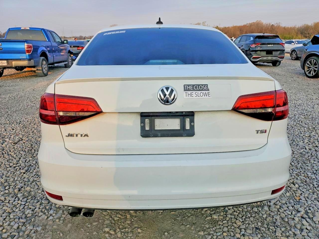 2017 Volkswagen Jetta Sport - Image 6