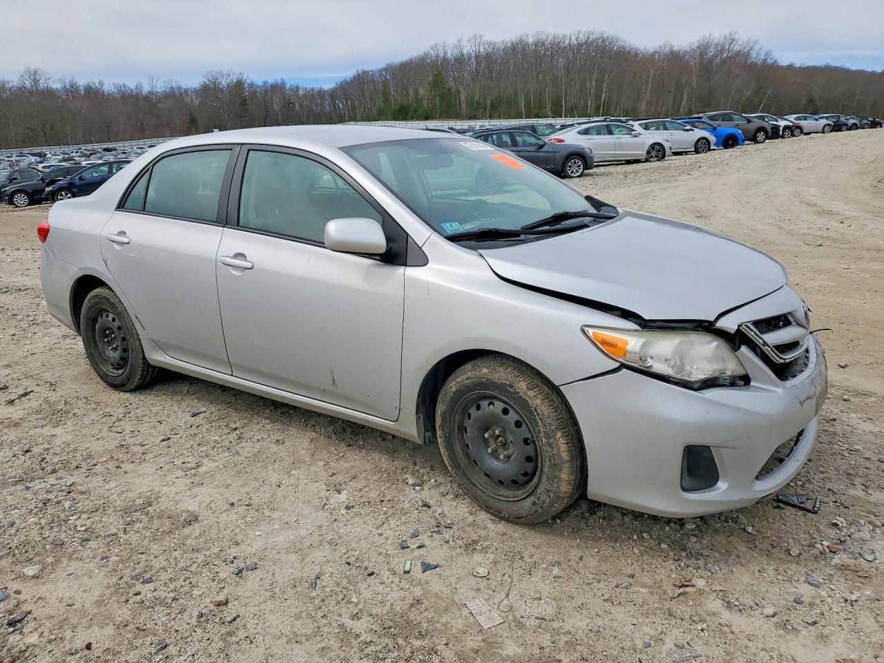 2011 Toyota Corolla Le - Фото 4
