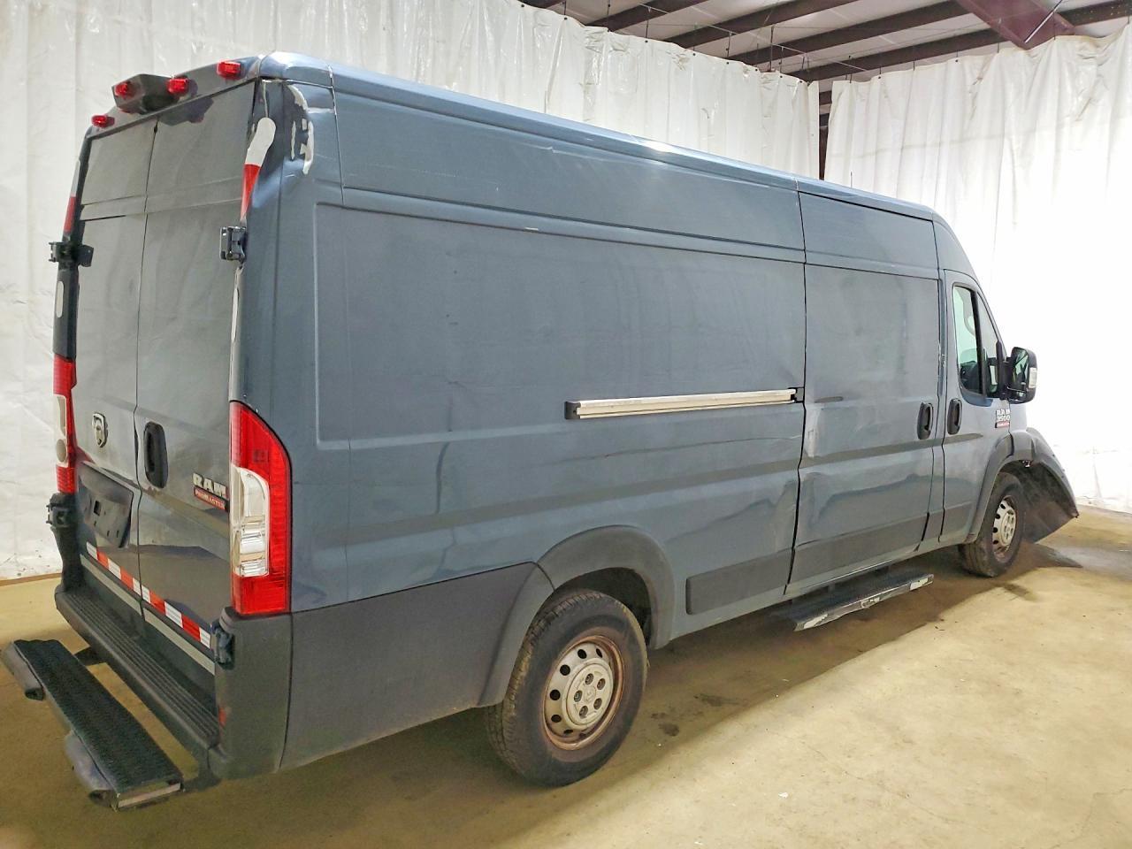 2019 Ram Promaster 3500 Delivery Van - Фото 3