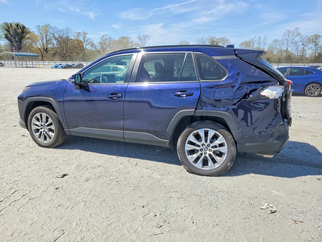 2024 Toyota Rav4 Xle Premium - Фото 2