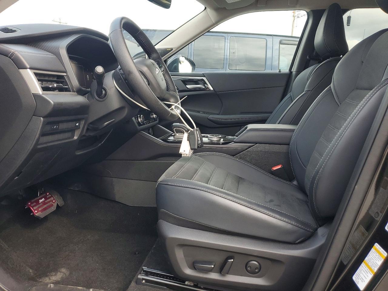 2025 Mitsubishi Outlander Se - Image 7