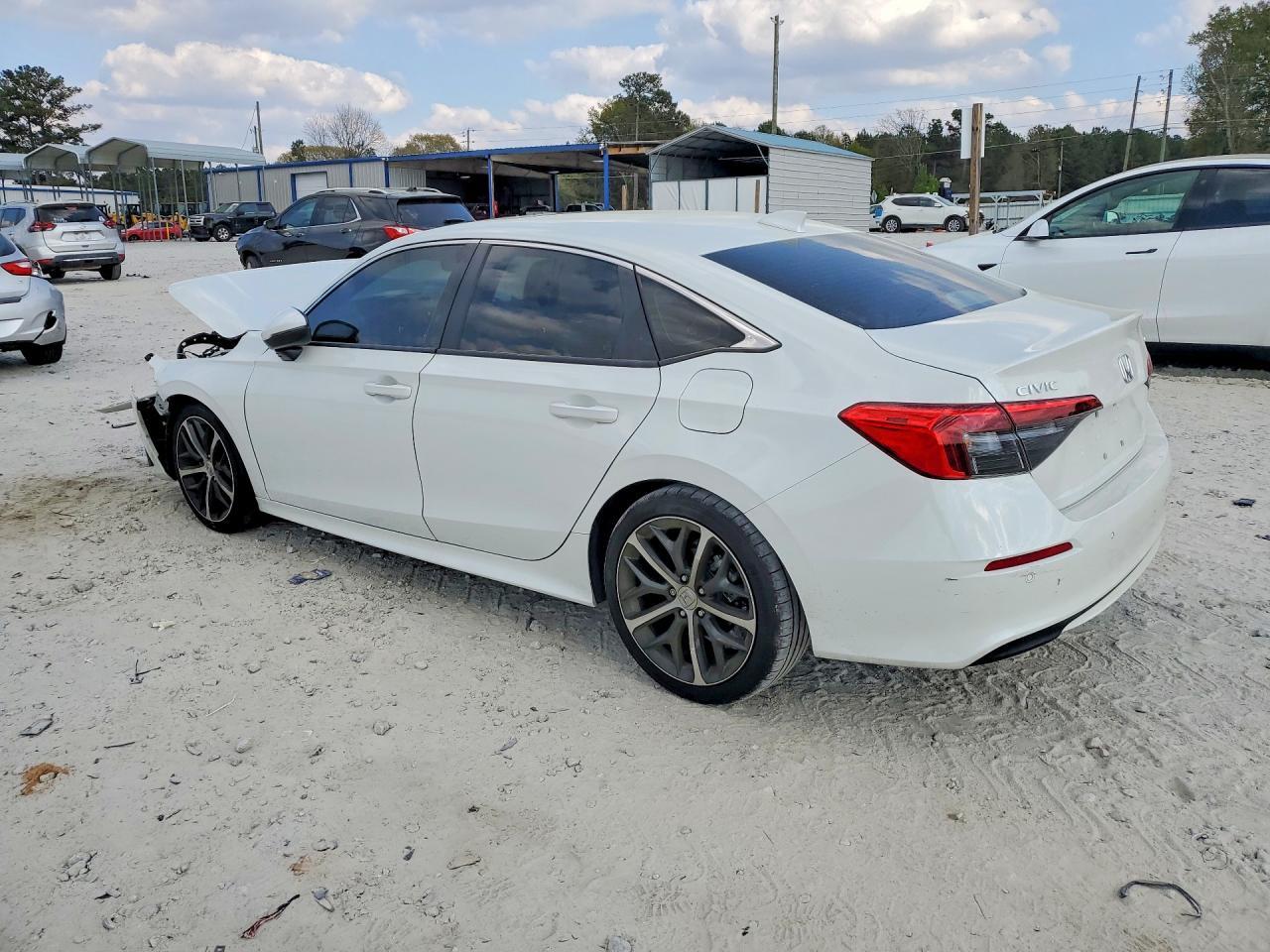 2024 Honda Civic Touring - Image 3
