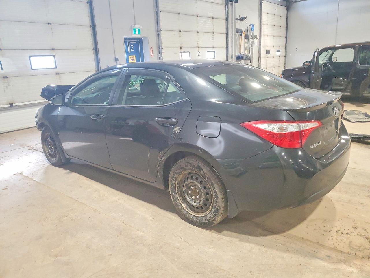 2016 Toyota Corolla L - Фото 2