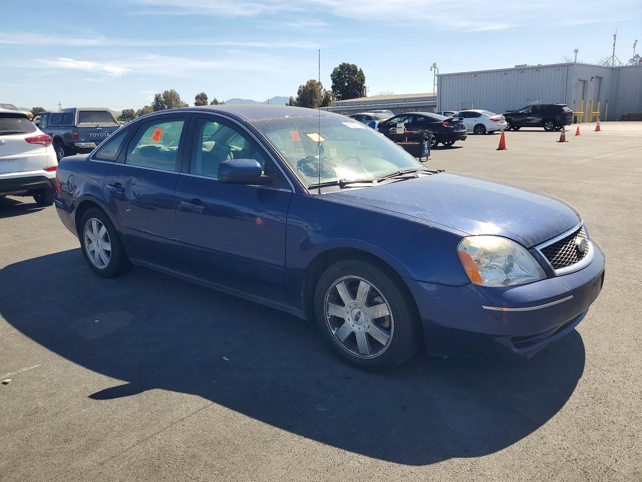2005 Ford Five Hundred Se - Фото 4