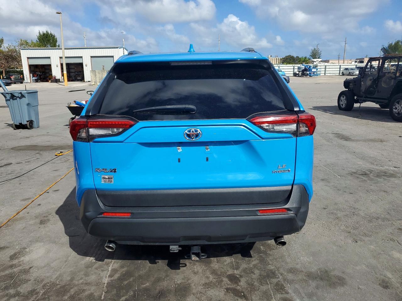 2021 Toyota Rav4 Hybrid Le - Фото 6