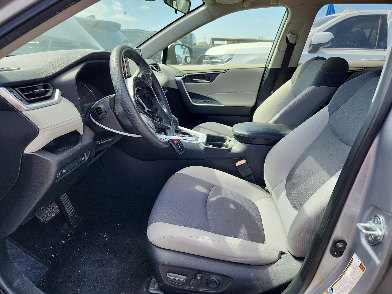 2019 Toyota Rav4 Xle - Image 7