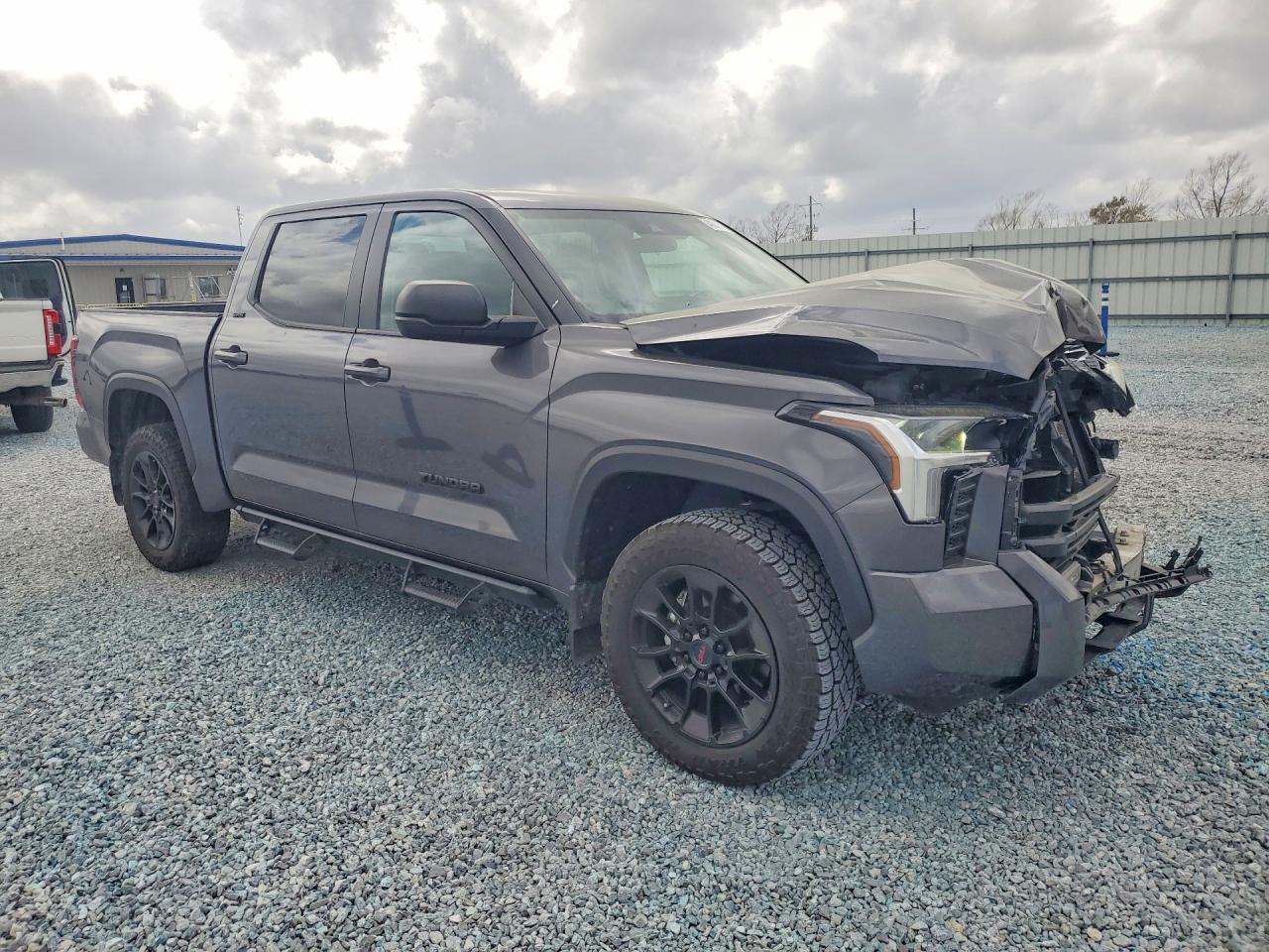 2024 Toyota Tundra Sr5 - Image 4
