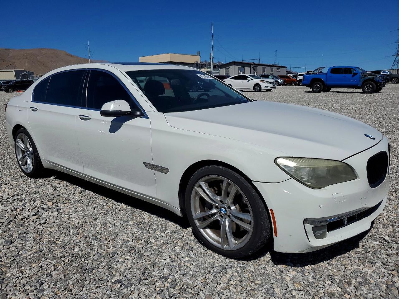 2013 BMW 750 Li - Image 4
