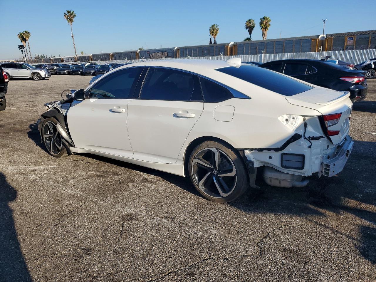 2020 Honda Accord Sport - Фото 2